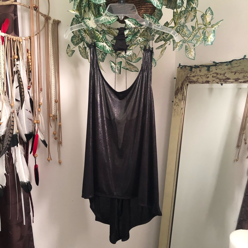 NWOT GUESS TIESTO LOW BACK CHAIN TOP SMALL